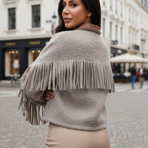 Bukle Yün Karışım İthal Püsküllü Ceket
Standart beden